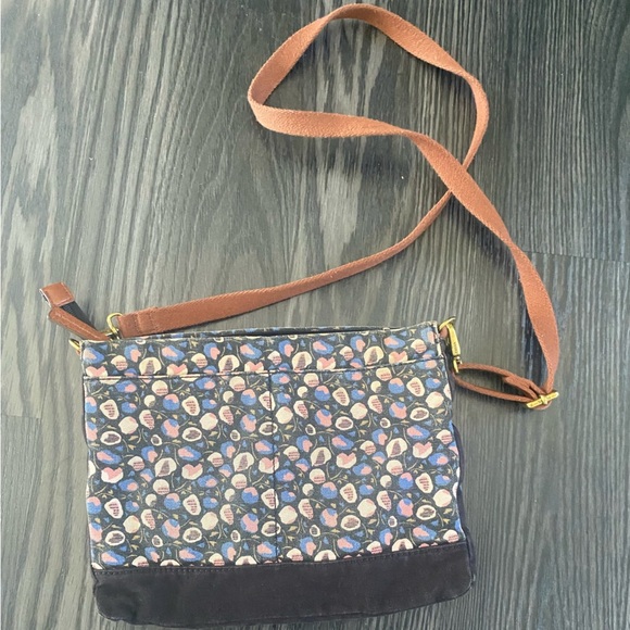 🍍FOSSIL CROSSBODY🍍F-1 - Picture 2 of 5